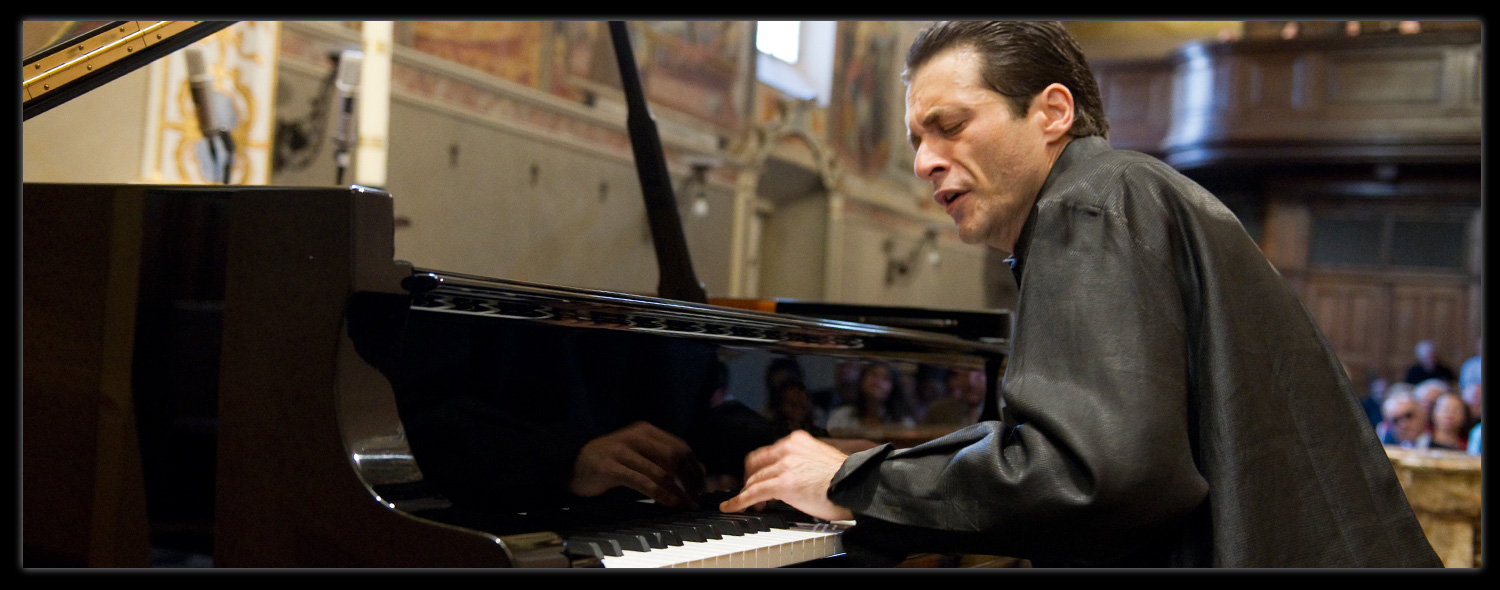 Mauricio Vallina